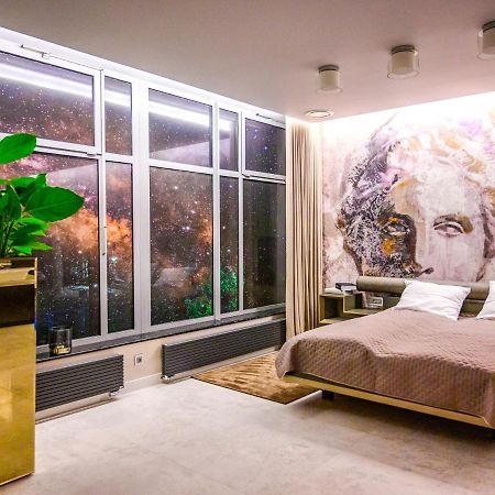Pietryna Apartments Luxury - Sauna , Jacuzzi , Bezposrednio Przy Ul Piotrkowskiej ウッチ エクステリア 写真