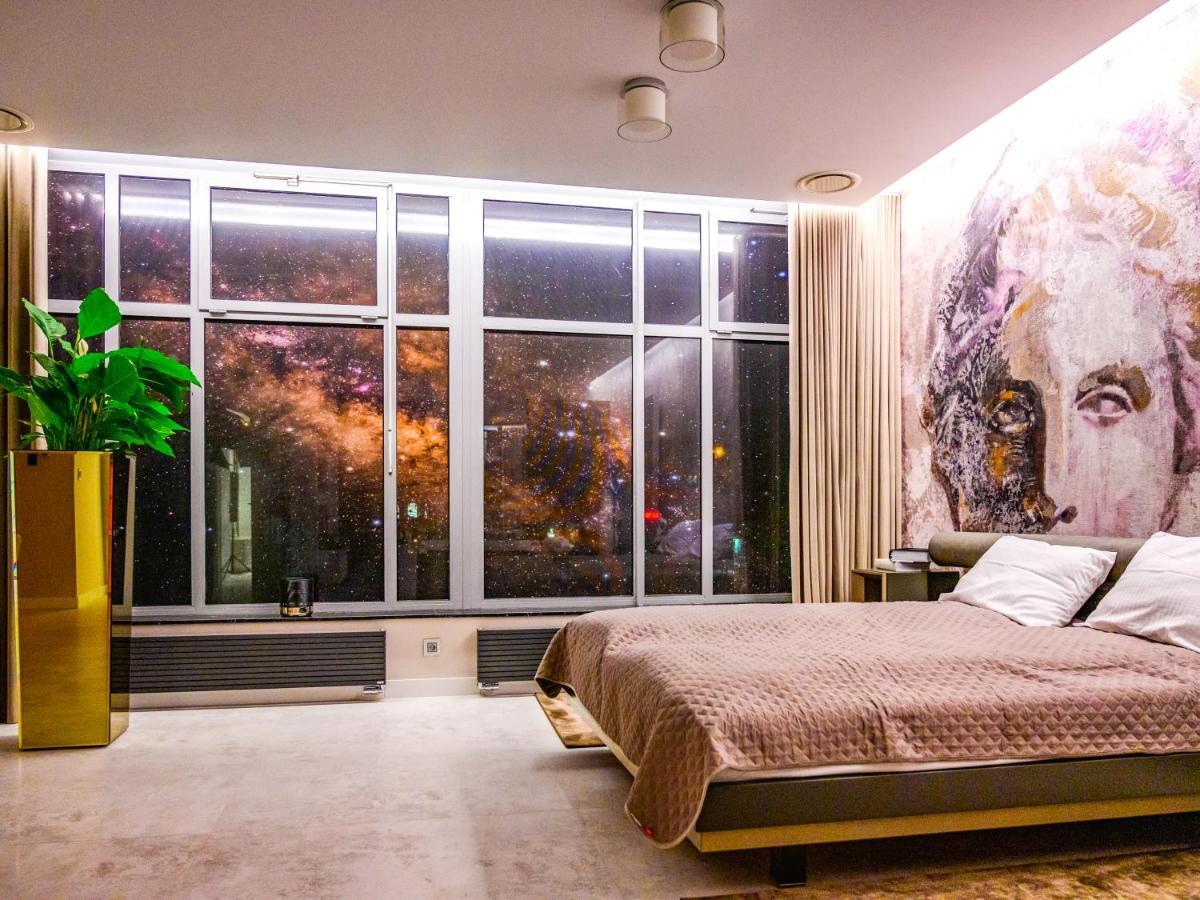 Pietryna Apartments Luxury - Sauna , Jacuzzi , Bezposrednio Przy Ul Piotrkowskiej ウッチ エクステリア 写真