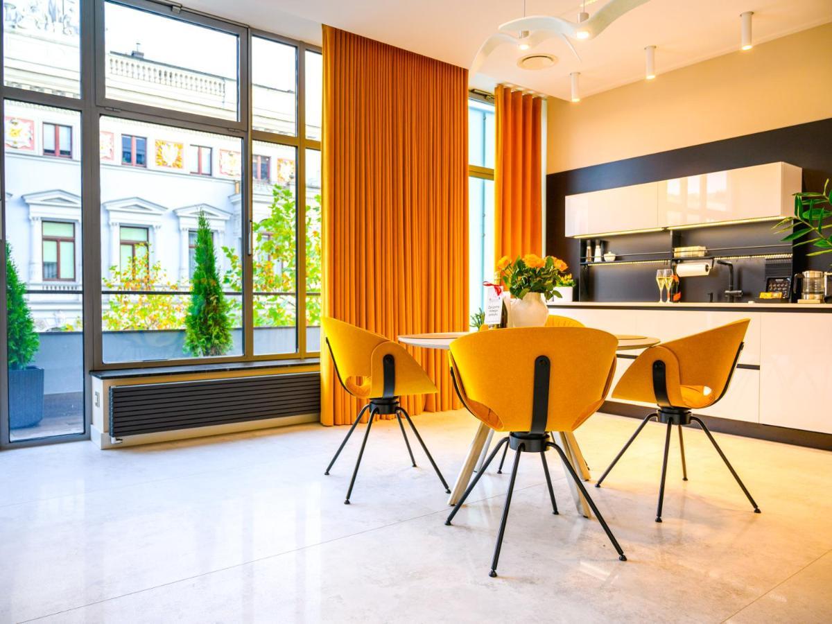 Pietryna Apartments Luxury - Sauna , Jacuzzi , Bezposrednio Przy Ul Piotrkowskiej ウッチ エクステリア 写真