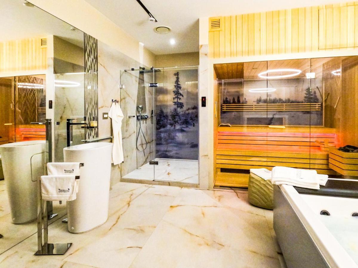 Pietryna Apartments Luxury - Sauna , Jacuzzi , Bezposrednio Przy Ul Piotrkowskiej ウッチ エクステリア 写真