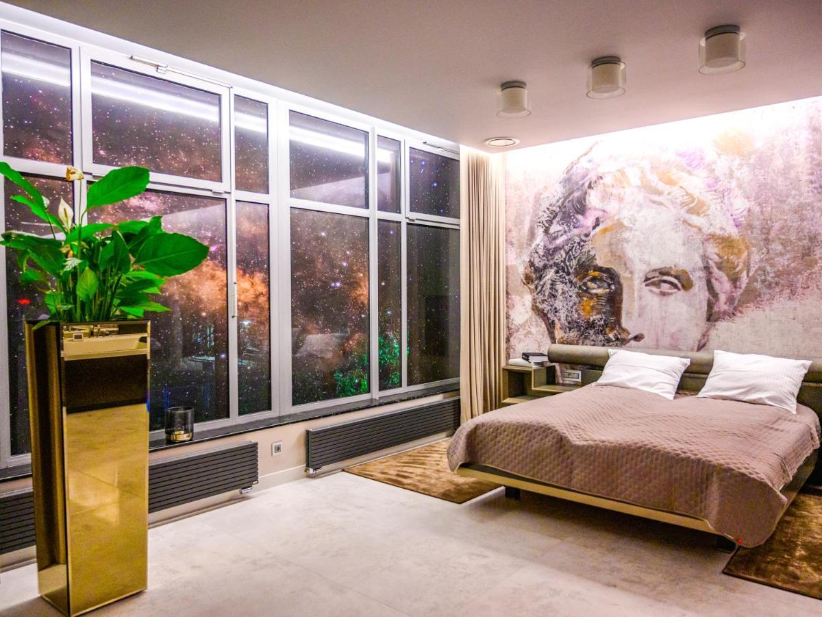 Pietryna Apartments Luxury - Sauna , Jacuzzi , Bezposrednio Przy Ul Piotrkowskiej ウッチ エクステリア 写真