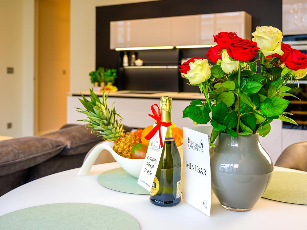 Pietryna Apartments Luxury - Sauna , Jacuzzi , Bezposrednio Przy Ul Piotrkowskiej ウッチ エクステリア 写真