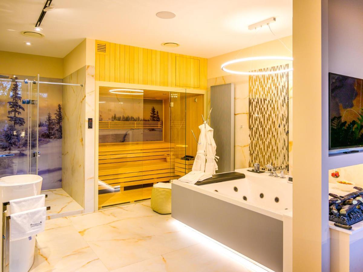 Pietryna Apartments Luxury - Sauna , Jacuzzi , Bezposrednio Przy Ul Piotrkowskiej ウッチ エクステリア 写真