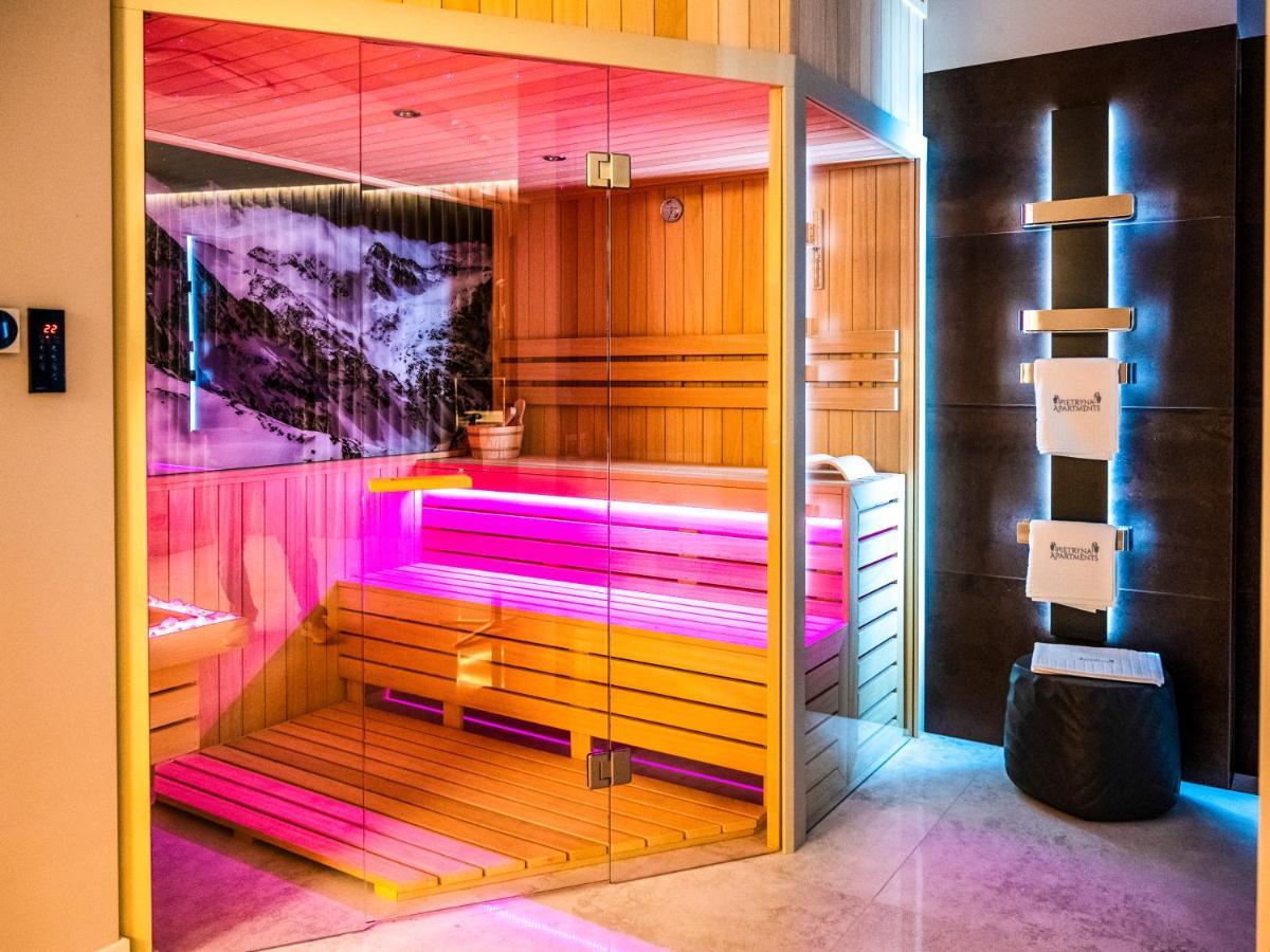 Pietryna Apartments Luxury - Sauna , Jacuzzi , Bezposrednio Przy Ul Piotrkowskiej ウッチ エクステリア 写真