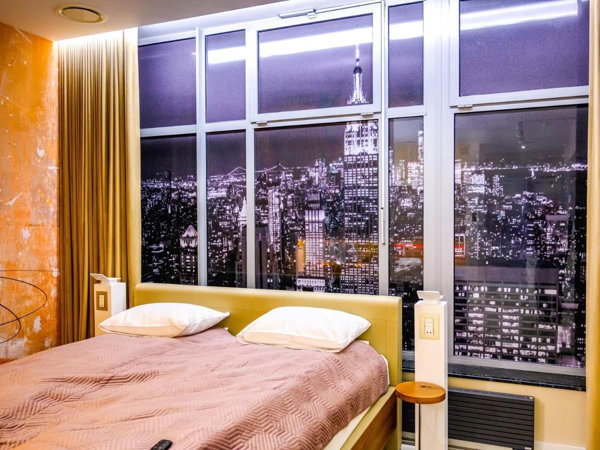 Pietryna Apartments Luxury - Sauna , Jacuzzi , Bezposrednio Przy Ul Piotrkowskiej ウッチ エクステリア 写真