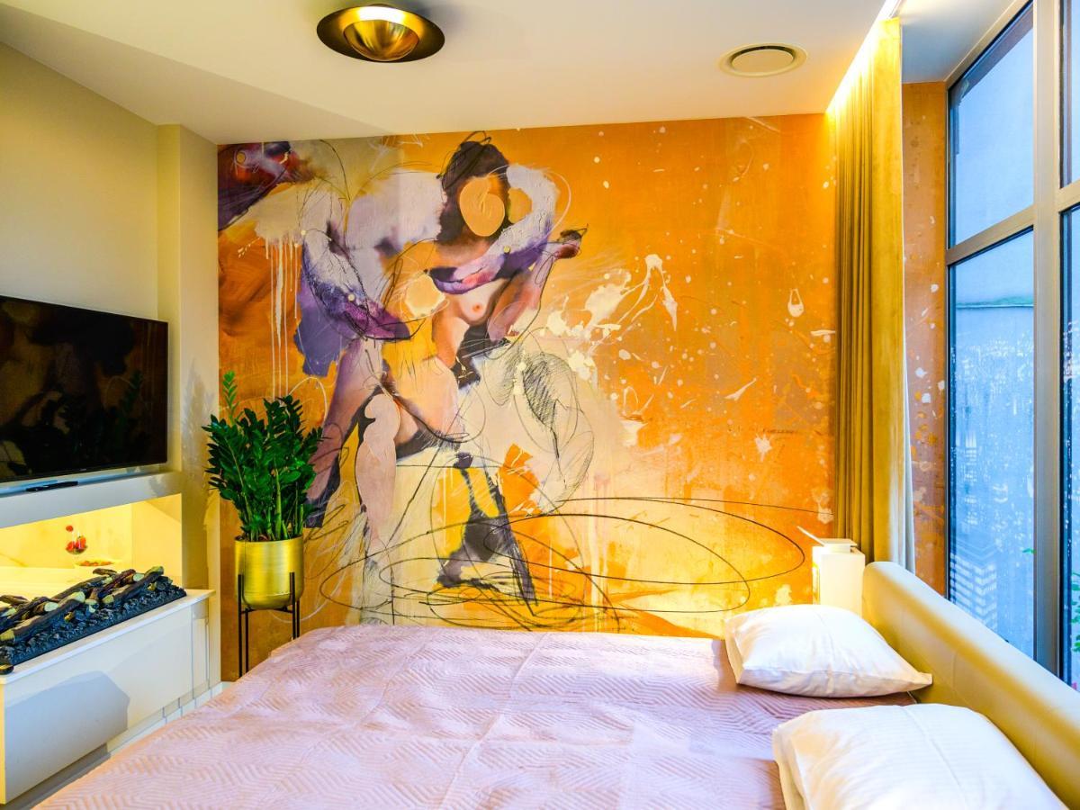 Pietryna Apartments Luxury - Sauna , Jacuzzi , Bezposrednio Przy Ul Piotrkowskiej ウッチ エクステリア 写真
